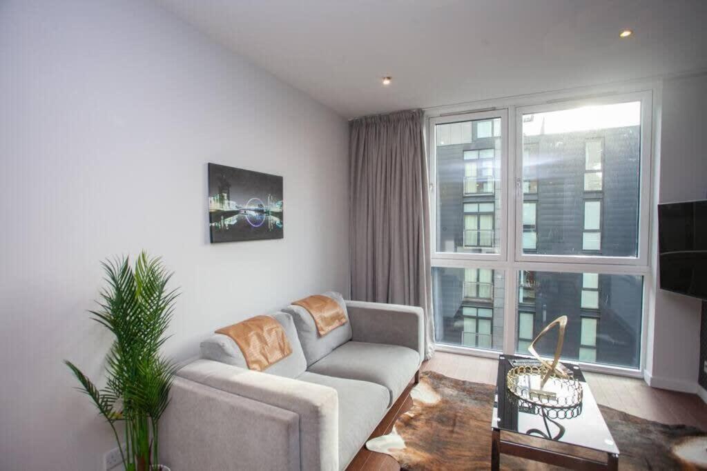 1 Bedroom Apartment In Very Central Location Glasgow Ngoại thất bức ảnh